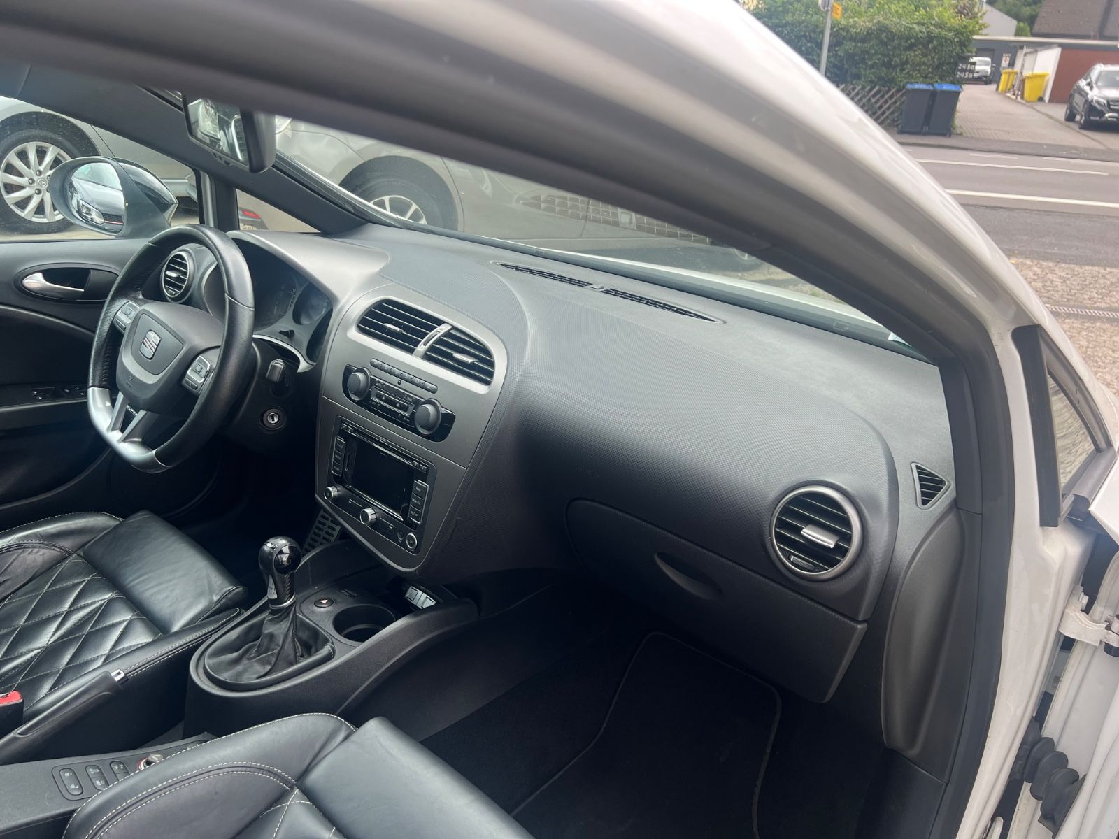Fahrzeugabbildung SEAT Leon Cupra R *H&R*BULX*
