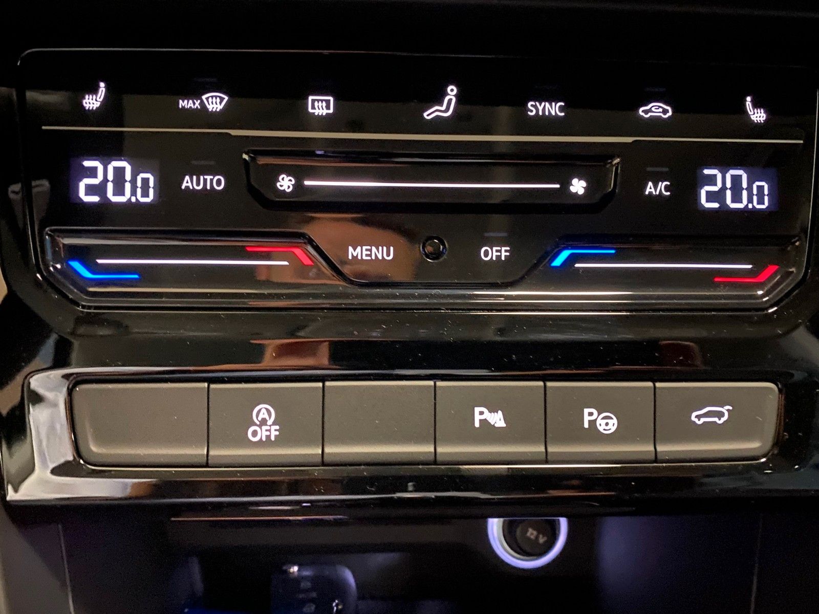 Fahrzeugabbildung Volkswagen Touran 1.5 TSI OPF DSG+ACC+NAVI+4J. GARANTIE+AHK
