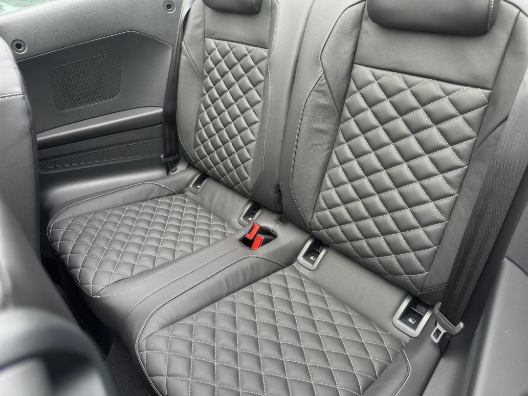 Fahrzeugabbildung Volkswagen T-Roc Cabriolet R-Line 1.5 l TSI OPF 110 kW (150