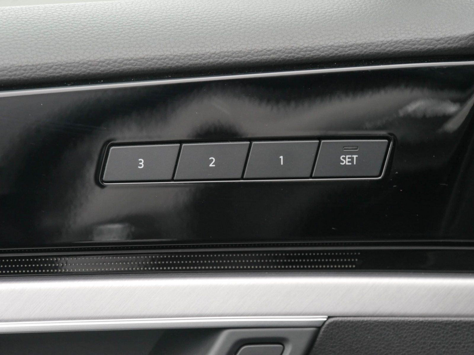 Volkswagen Touareg - Bild 13