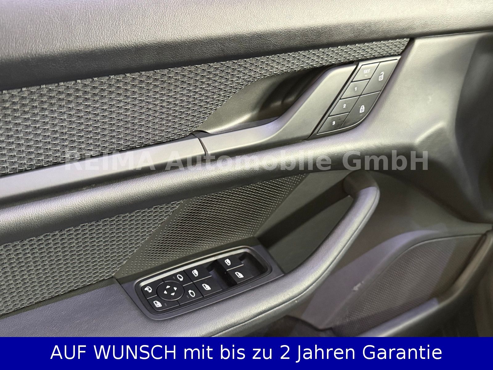 Fahrzeugabbildung Porsche Taycan Cross Turismo 4, Pano, 360°, SOH 90,8 %