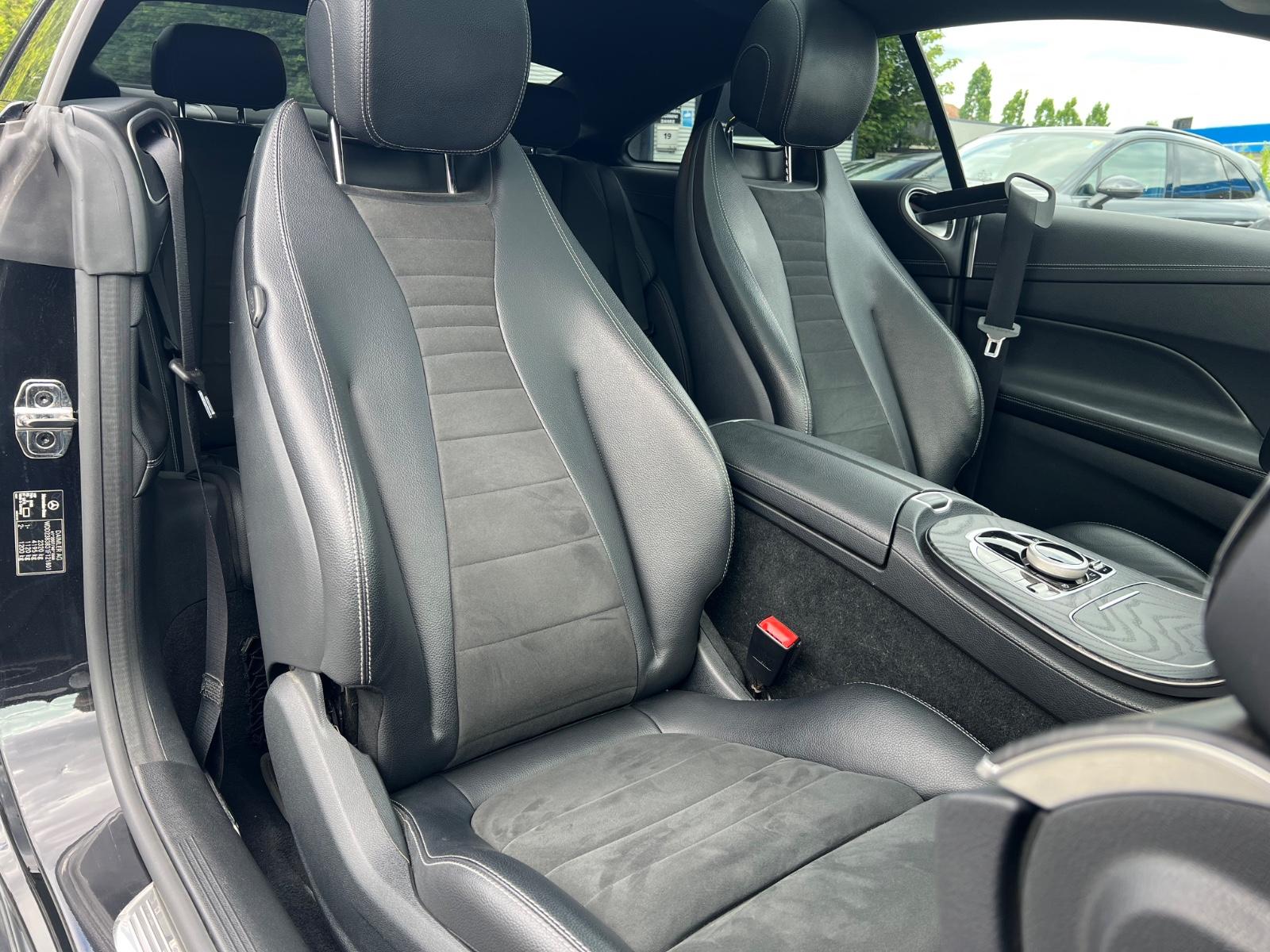 Mercedes-Benz E 300 E Coupe AMG Line Panorama Soft -Close