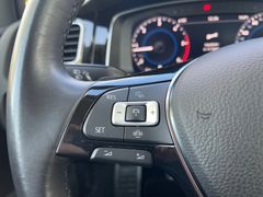 Fahrzeugabbildung Volkswagen Golf VII 1.6 TDI Join*ACC*Totwinkel*AppleCarPlay