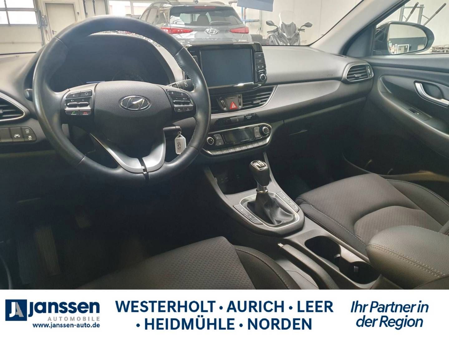 Fahrzeugabbildung Hyundai NEW i30 M/T Sonderedition YES! (2019)