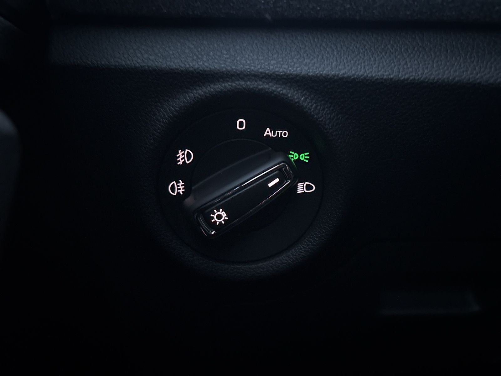 Scala 1.5 TSI Tour, AHK, Fahrassistenzpaket, Len