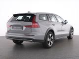 Volvo V60 Cross Country B4 AWD PLUS AHK+LM18 - Volvo Gebrauchtwagen in Regensburg