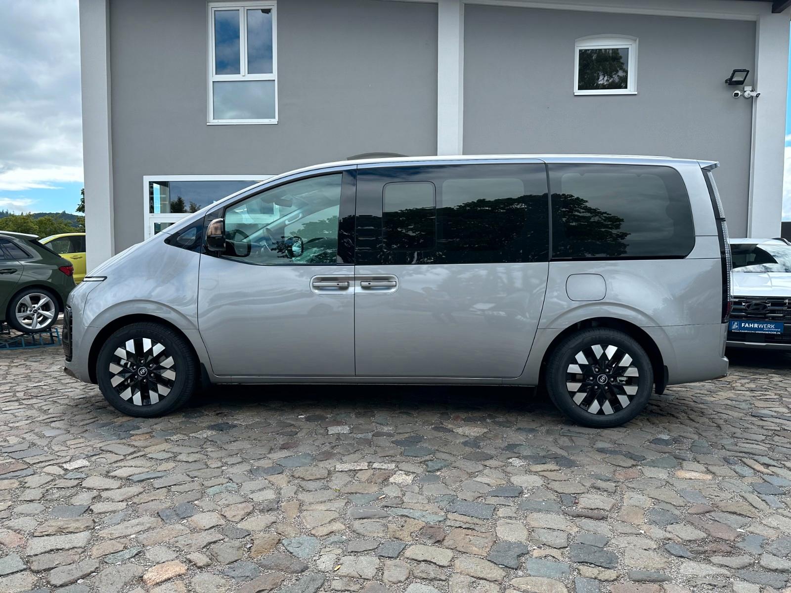 Hyundai STARIA 1.6 T-GDI HEV Signature Pannora. Bose