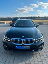 BMW 320i Luxury Line AHK Sportsitze Panorama Dach - BMW 320: 320d Luxury