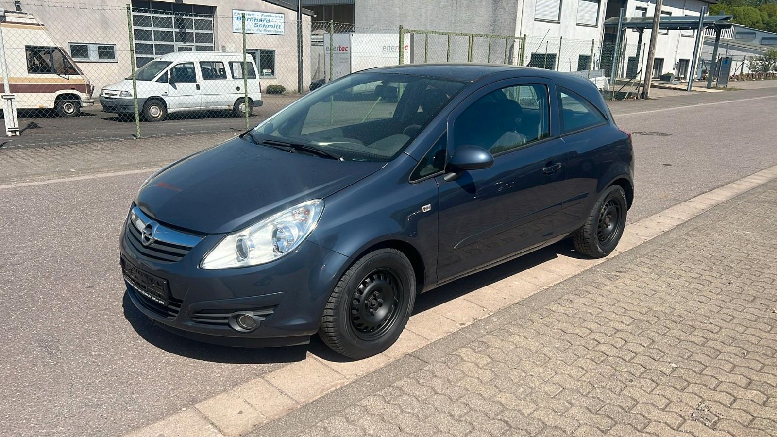 Opel Corsa D Edition