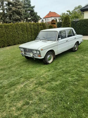 Lada 2103 1500 1Serie