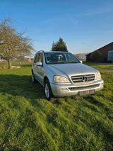 Mercedes-Benz ML 270cdi - Mercedes-Benz ML-Class aus 2002