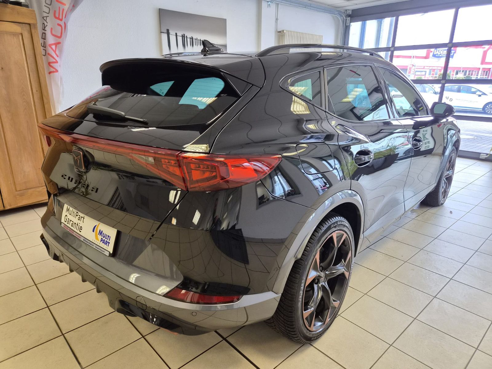 Fahrzeugabbildung CUPRA Formentor VZ e-Hybrid / GEPFLEGT / 1. HAND