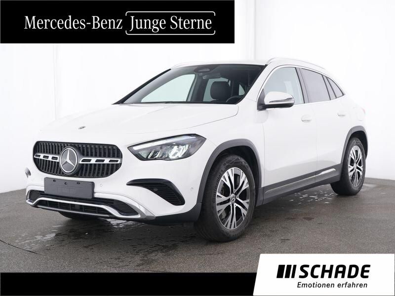 MERCEDES-BENZ GLA 220 4M Progressive LED*AHK*Distronic*Kamera*