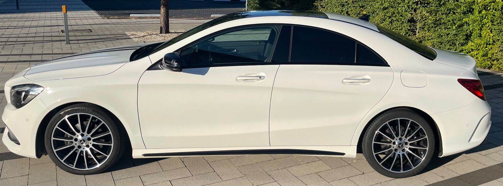 MERCEDES-BENZ CLA 200 AMG PEAK Edition VOLLAUSGESTATTET 