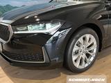 Skoda Superb Combi 2.0 TDI DSG Selection LED-Scheinw. - Skoda Superb: Kombi