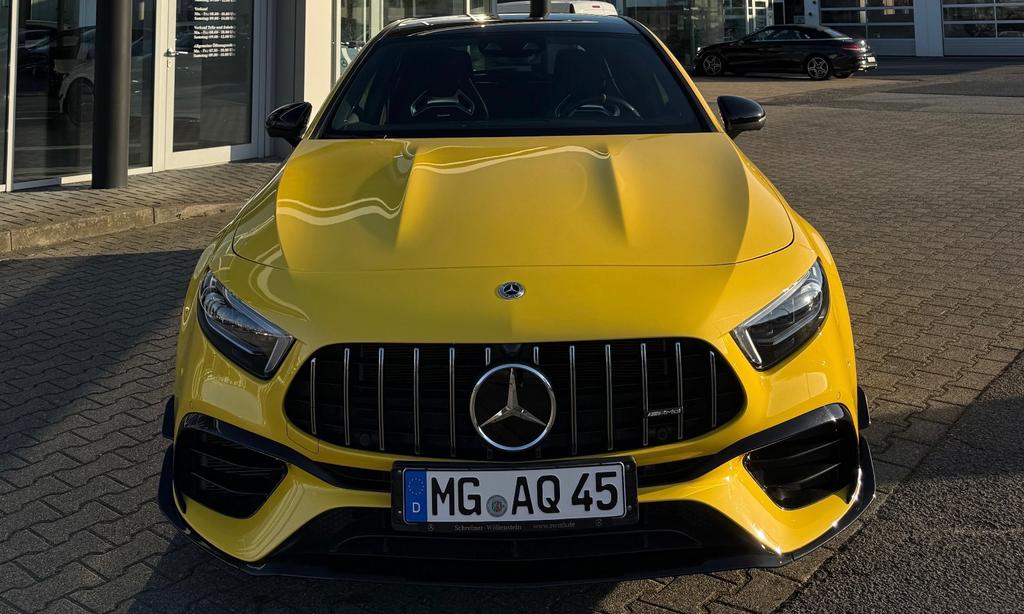 Mercedes-Benz A 45 AMG