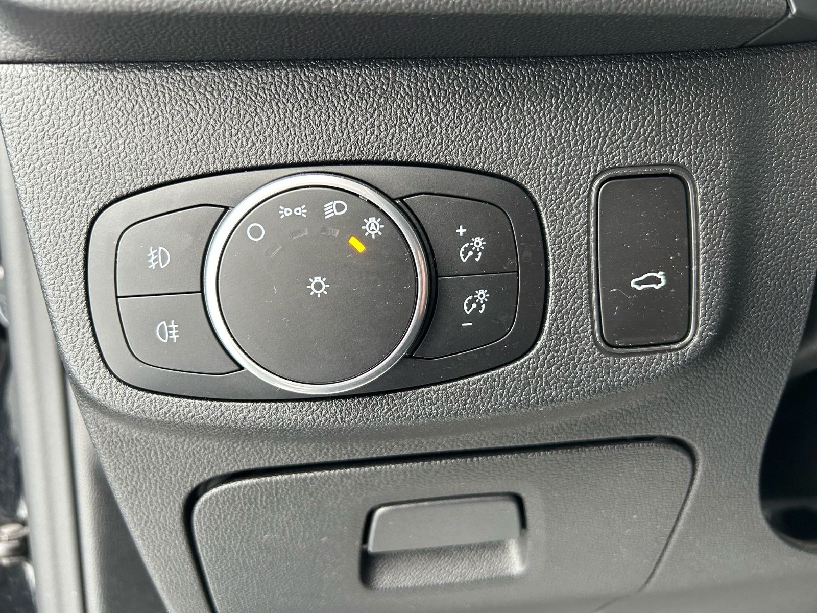 Fahrzeugabbildung Ford Focus Turnier Titanium°LED°Kamera°Navi°