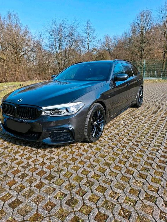 Image of BMW 530