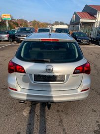 Bild 9 Opel Astra J Sports Tourer Sport Scheckheft Lückenlos