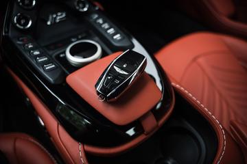 2022 Aston Martin V12 VANTAGE — миниатюра 16