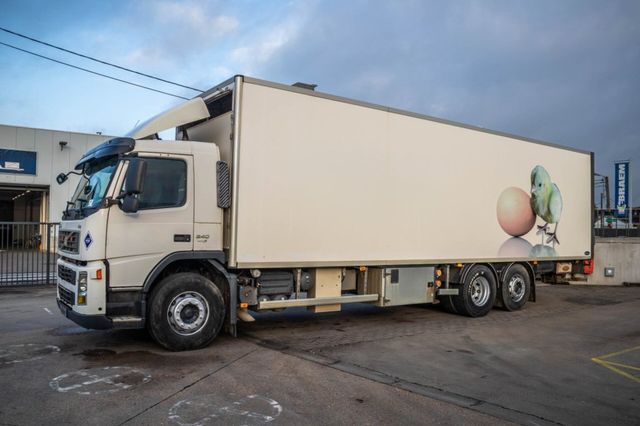 Volvo FM340+POUSSIN/CHICKEN/KUIKEN/KÛKEN