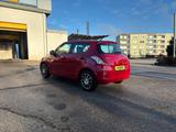 Suzuki Swift Comfort+ mit Schiebedach - Suzuki Swift: Rot