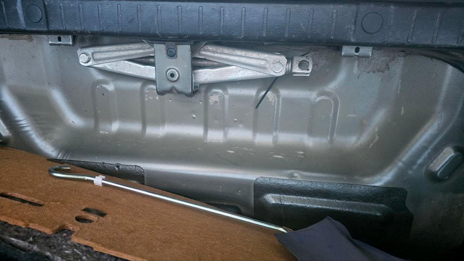 Suzuki Jimny 2009 — photo 8