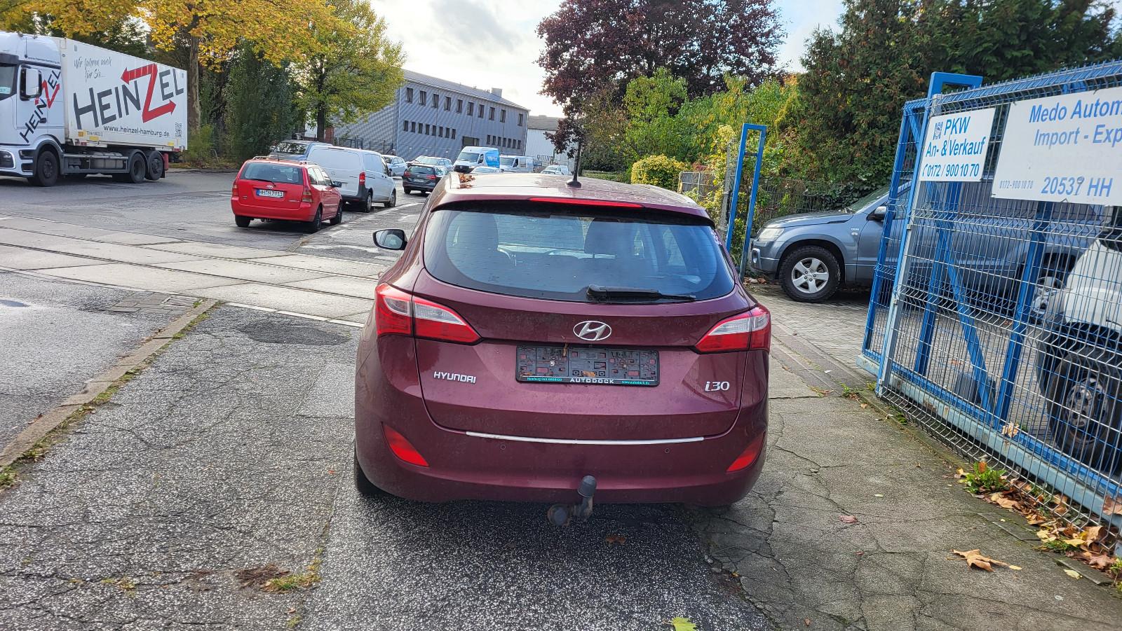 Hyundai i30 2015 — photo 9