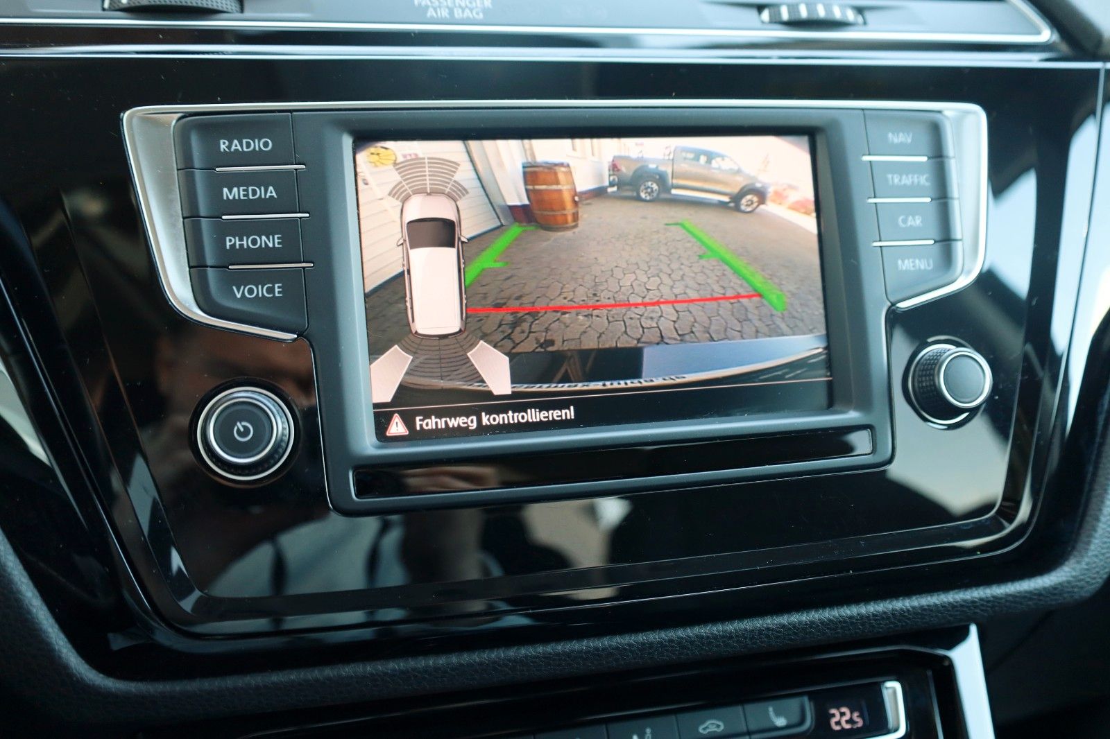 Fahrzeugabbildung Volkswagen Touran R Line Alcantara,Navi,LED,Panorama,Kamera