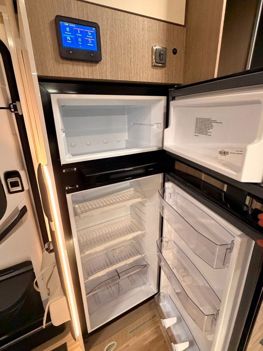 Fahrzeugabbildung Citroën Jumper Eden Camp P745 GLC Wohnmobil Markise