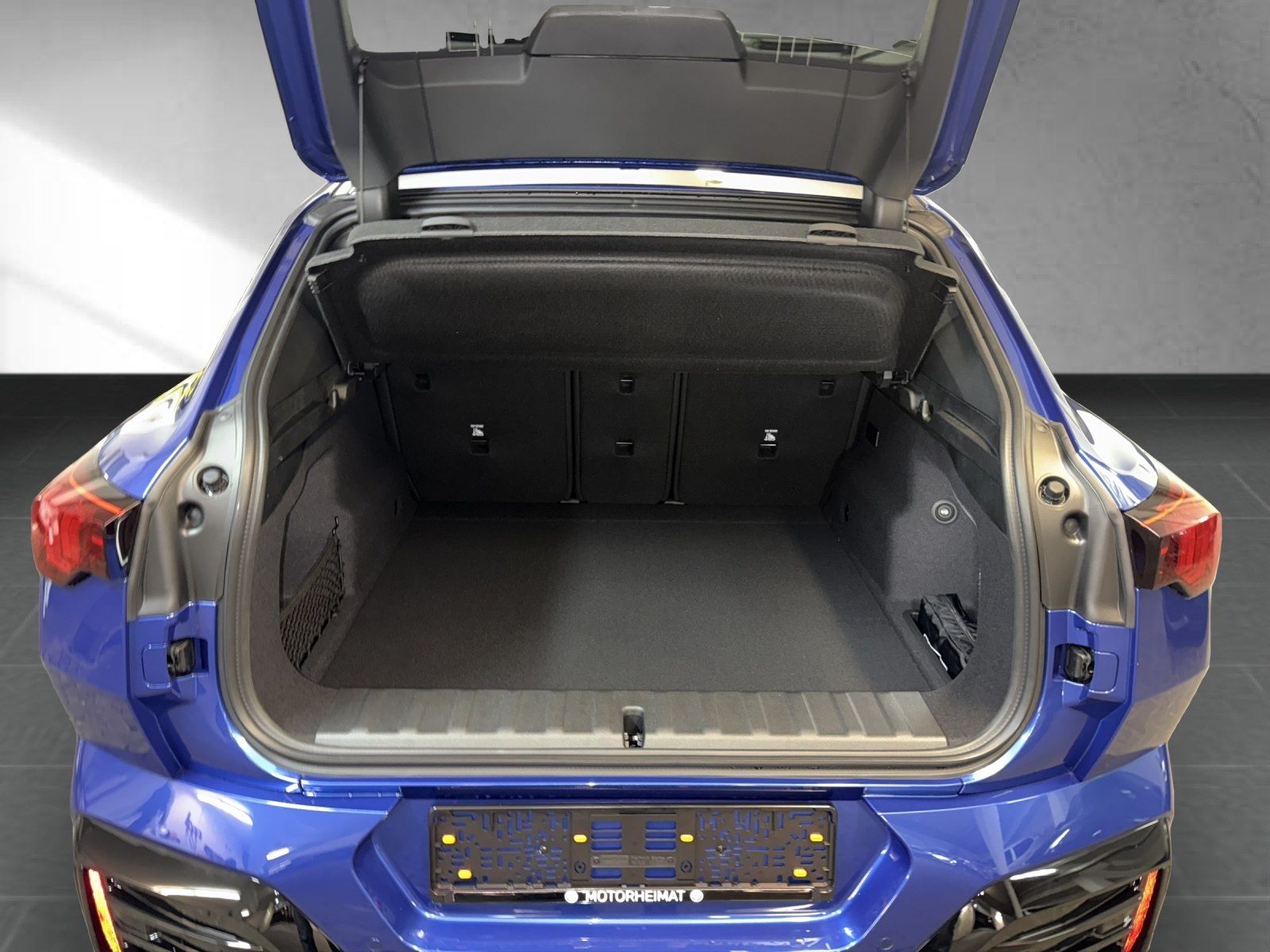 BMW iX2 - Bild 12