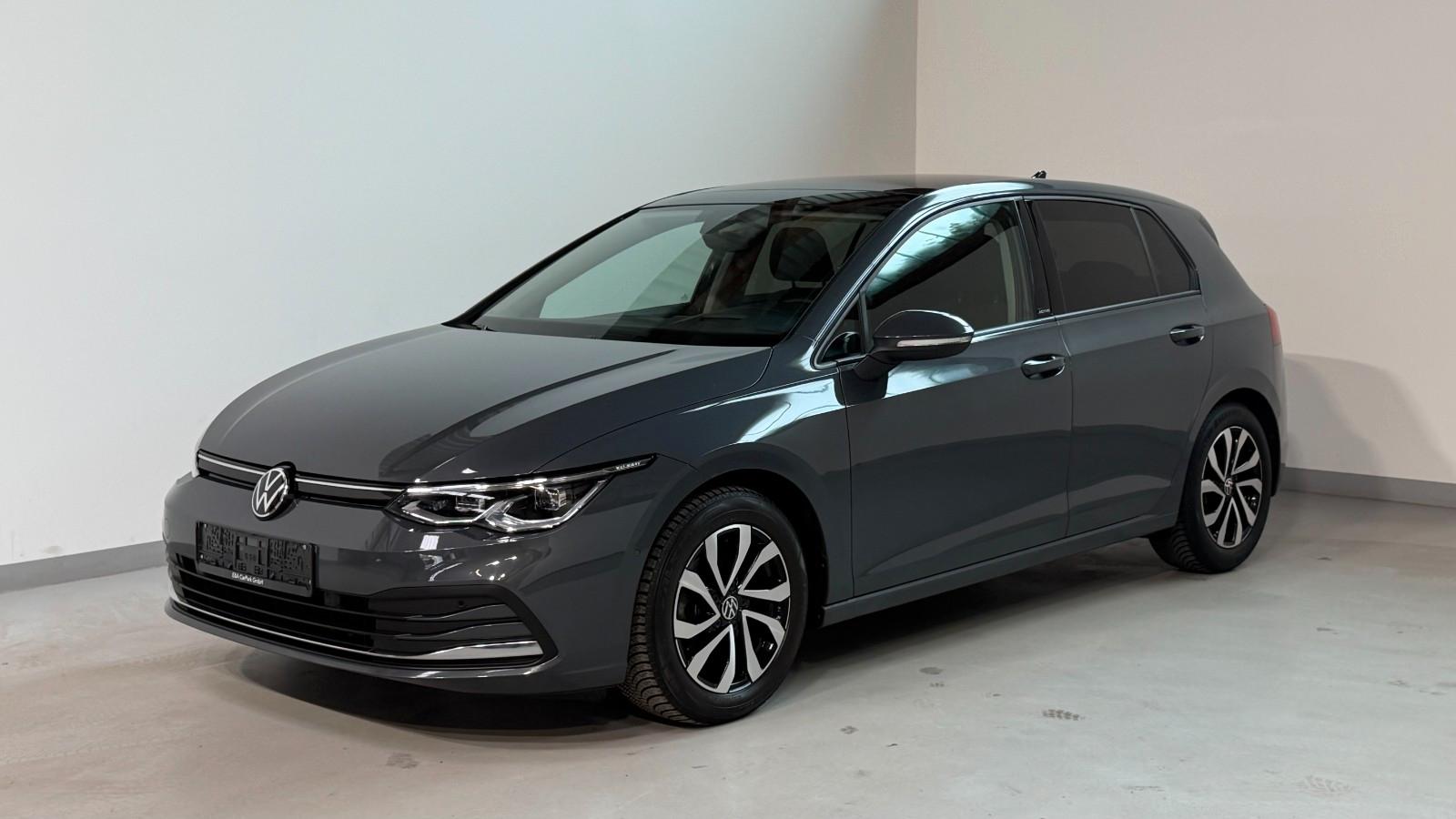 Volkswagen Golf VIII Lim. Active MATRIX-PANO-AHK-HUD-KAMERA