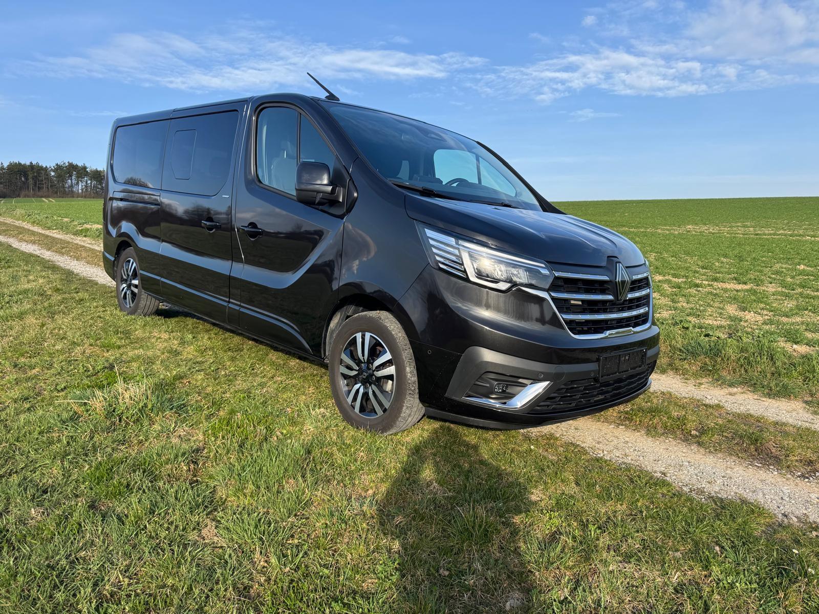 Renault Trafic 2.0 L2H1 SpaceClass  8- Sitzer Facelift