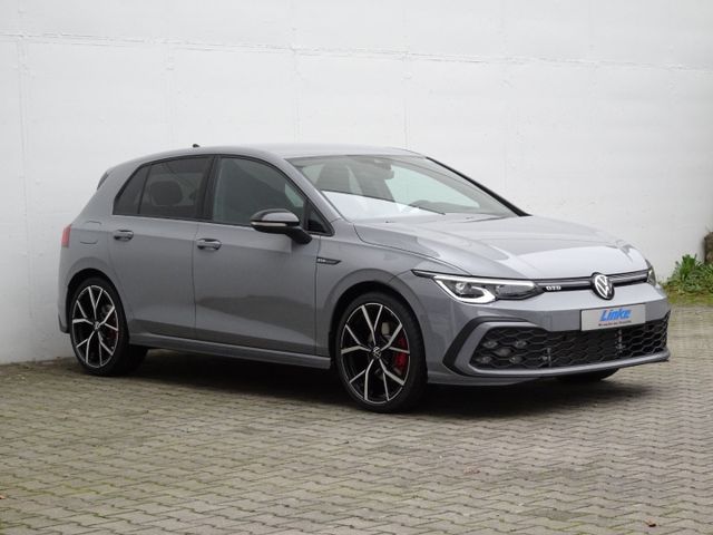 Golf VIII GTD 2.0 TDI DSG H&K Matrix DCC AHK