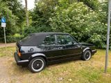 Volkswagen Oldtimer  Golf 1 Cabrio schwarz  - Volkswagen: Old