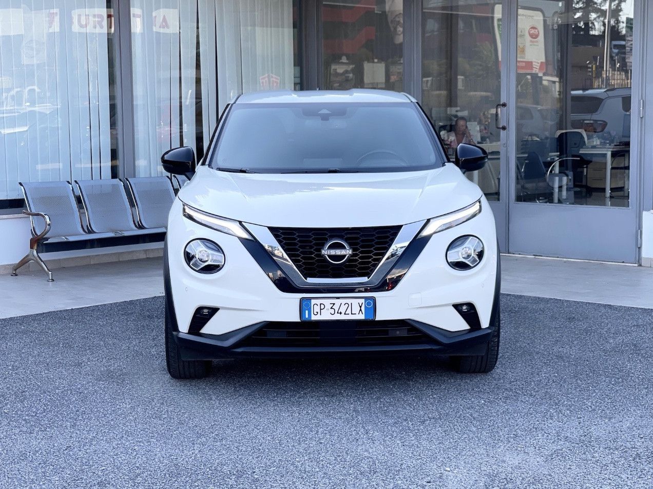 Nissan Juke 1.0 dig-t Tekna 114cv imagem 2