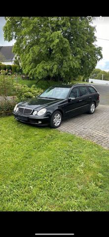 Mercedes-Benz Mercedes Benz E 320 4-Matic