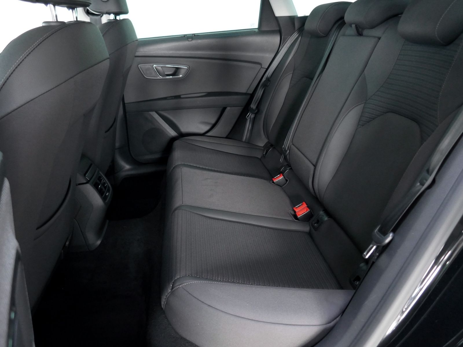 Fahrzeugabbildung SEAT Leon ST Xcellence 1.4 TSI | LED RFK GRA Navi