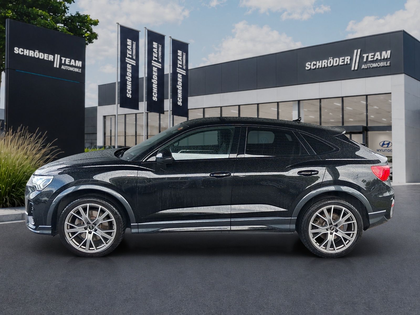 Audi Q3 Sportback 40 TFSI quattro S line Matrix ACC R foto 2