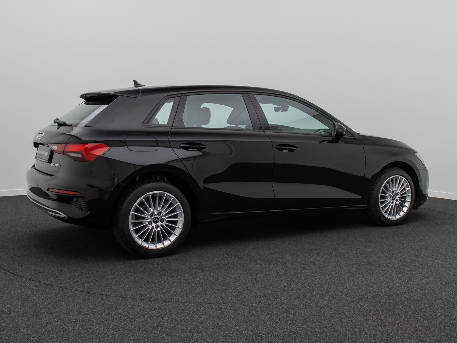 Fahrzeugabbildung Audi A3 30 TFSI S tronic Sportback PDC DAB FahrAssist