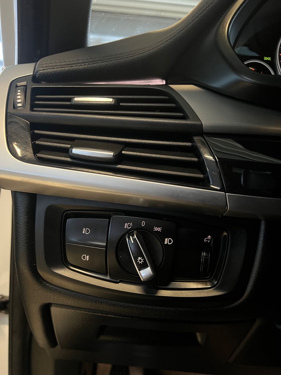 Fahrzeugabbildung BMW X6 xDrive 40 d M Sport Paket *Soft*Schiebedach*