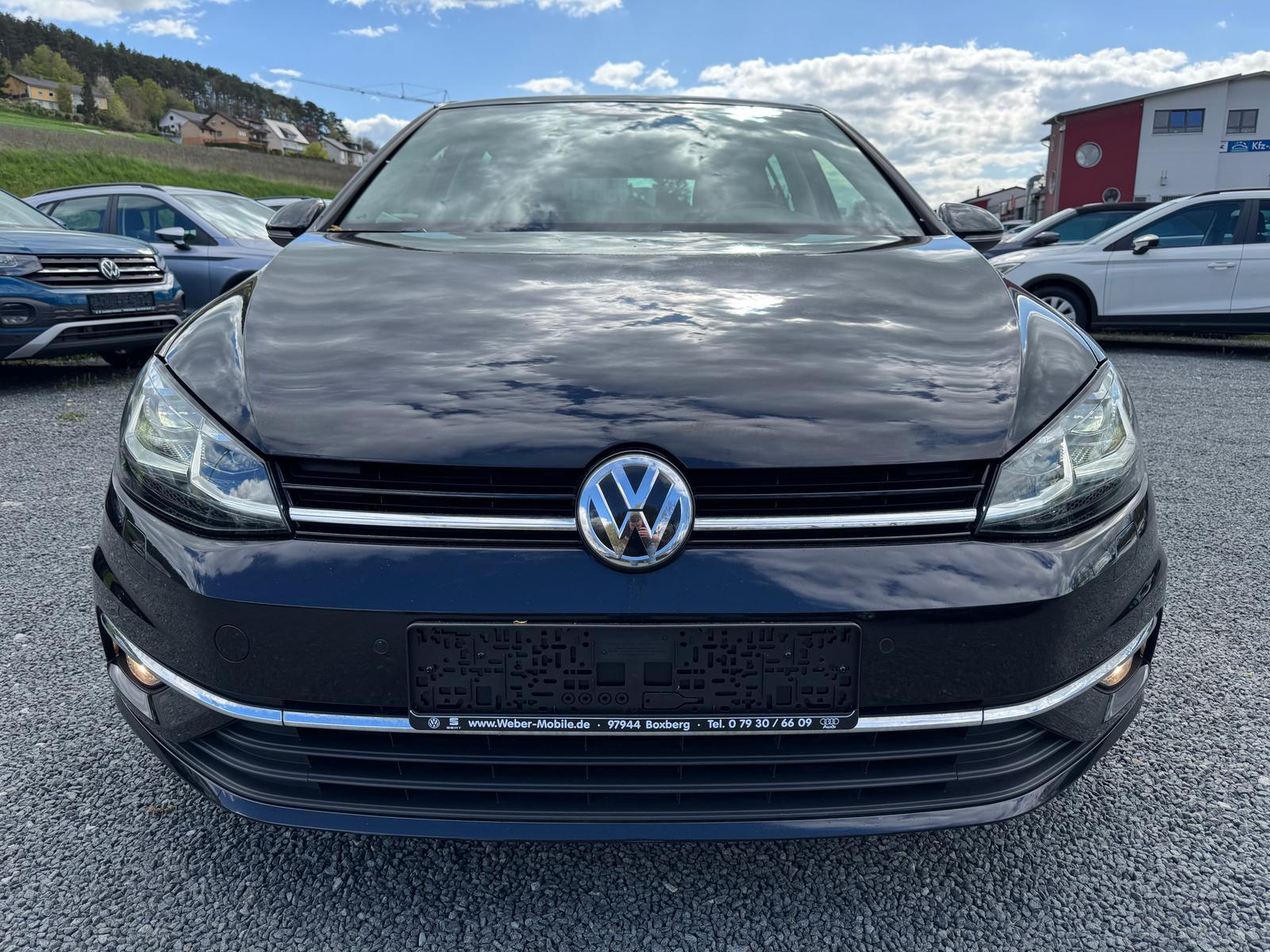 Volkswagen Golf VII 2.0 TDI *HIGHLINE*PDCHI+VO*SHZ*SRA*NAVI