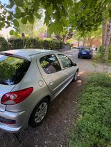Peugeot 206 + - Peugeot 206 Gebrauchtwagen in Hamburg