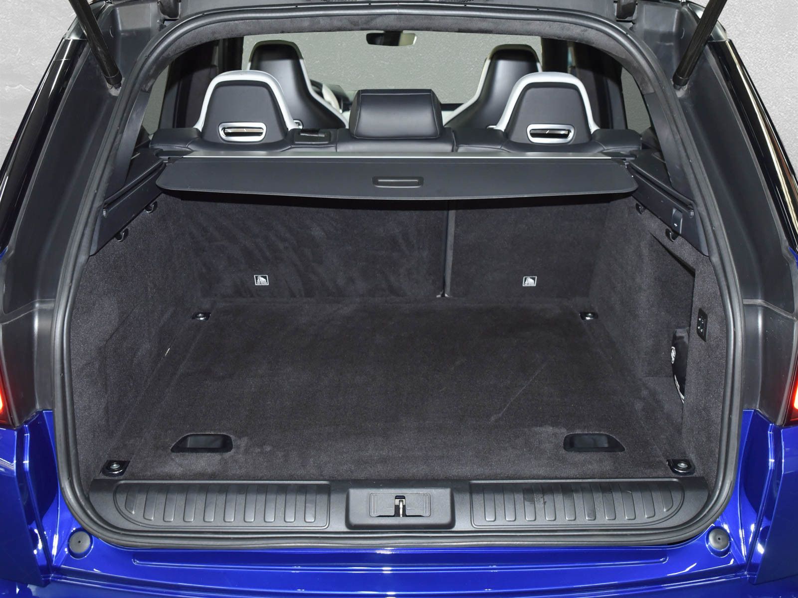 Fahrzeugabbildung Land Rover Range Rover Sport SVR - ATM mit nur 15 tkm!