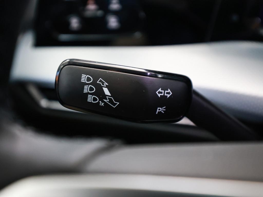 Volkswagen Golf VIII Life Energy 1.5 TSI ACC LED NAVI SHZ, миниатюра 27