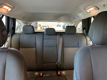 MYAUTOCENTER – Gebraucht- und Jahreswagen mit Werkstattservice in Pfaffenhofen Mercedes-Benz E 200 d *LED*Kamera*PDC*