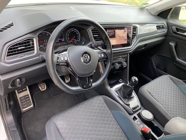 T-Roc 1.5 TSI IQ.Drive 17-ZOLL/LED/NAVI+VZE+RFK/