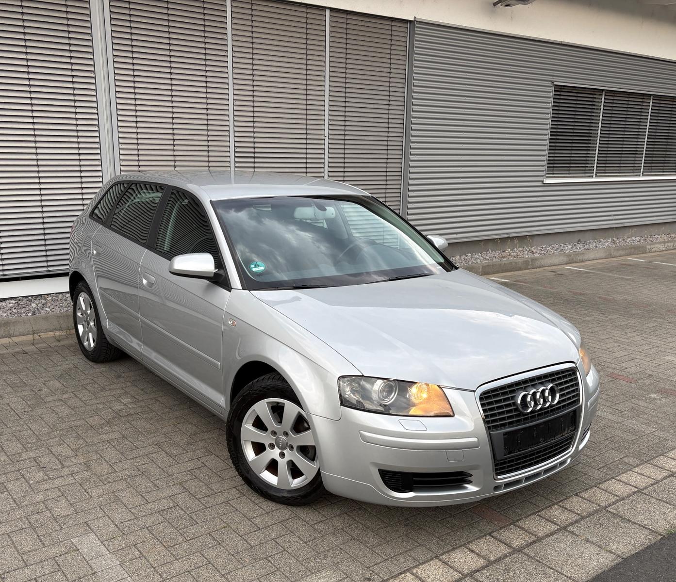 Audi A3 Sportback 1.6 Ambiente 1.Hd Autom. Xenon AHK