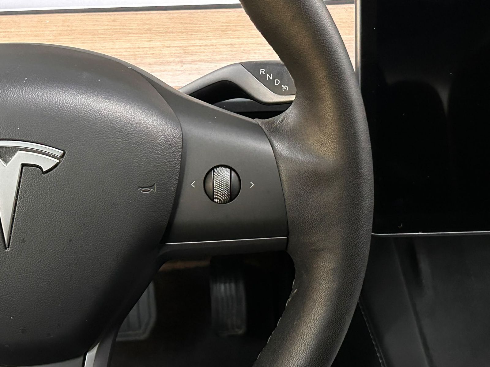 Fahrzeugabbildung Tesla Model 3 Long Range Dual AWD PANO+LED+NAV+SHZ+KAM