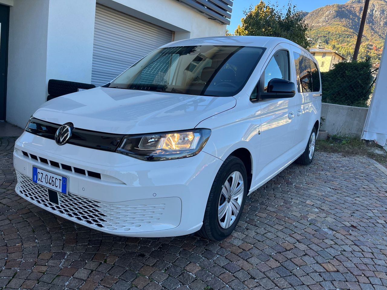 Volkswagen VOLKSWAGEN CADDY MAXI 7 POSTI imagem 3